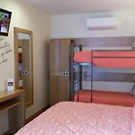 Welcome In