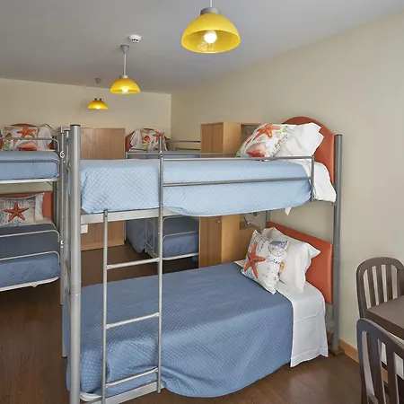 ウエルカム ホステル *