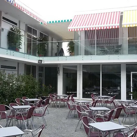 ウエルカム ホステル