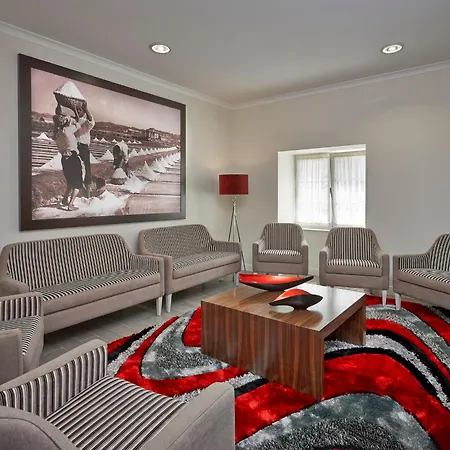 Welcome In Хостел Авейру