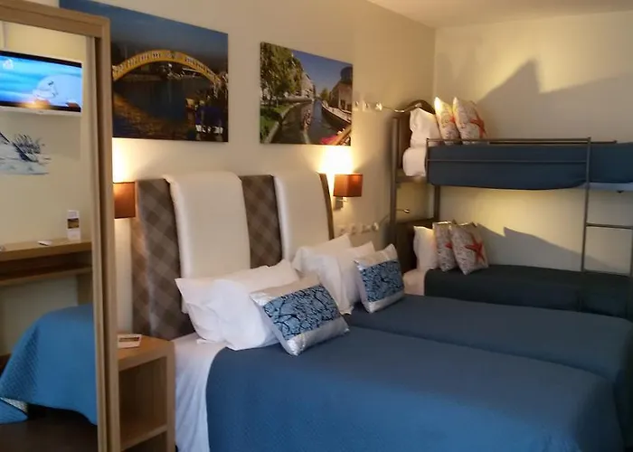 Хостел Welcome In *