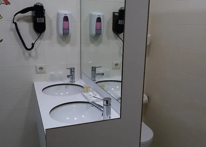 ホステル ウエルカム *