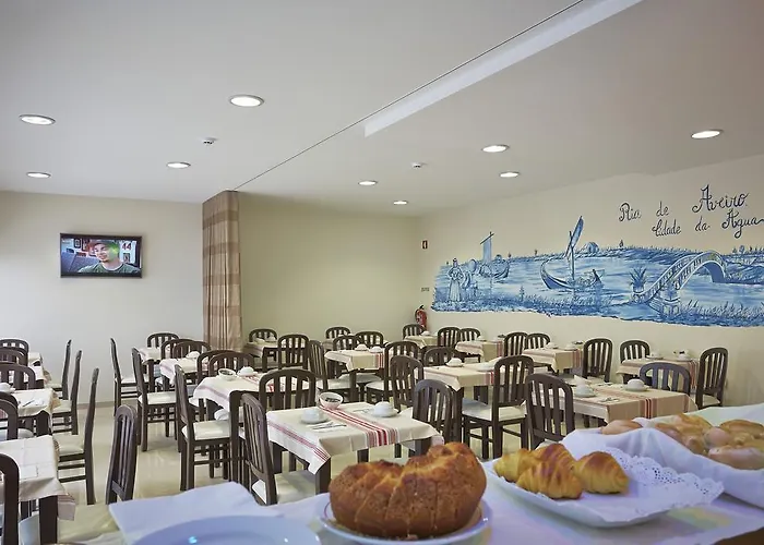 ホステル ウエルカム *