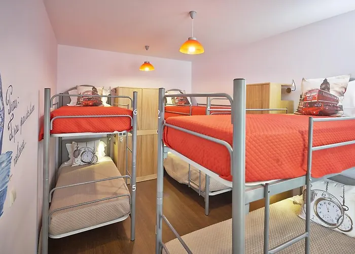 Welcome In Авейру